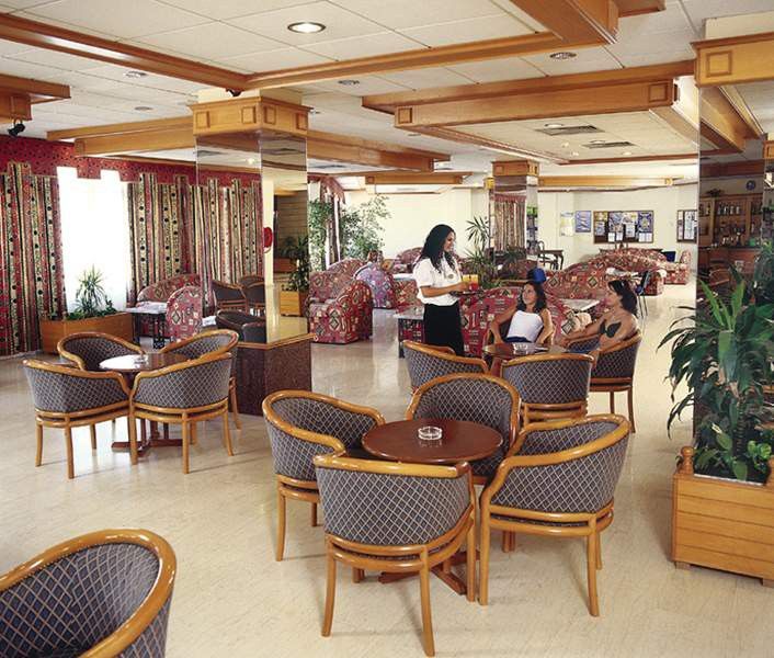 Polycarpia Hotel Pernera المظهر الخارجي الصورة